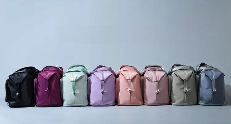 High Capacity Folding Travel Bag – Waterproof & Lightweight